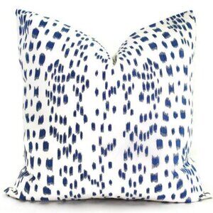 2 White & Blue 20” Pillow Covers Double Sided Animal Print Design Zippered